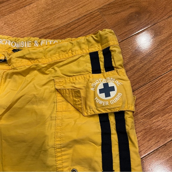 Vintage Abercrombie And Fitch Women Yellow Surf Board Cut Off Shorts Size XS - Picture 3 of 9